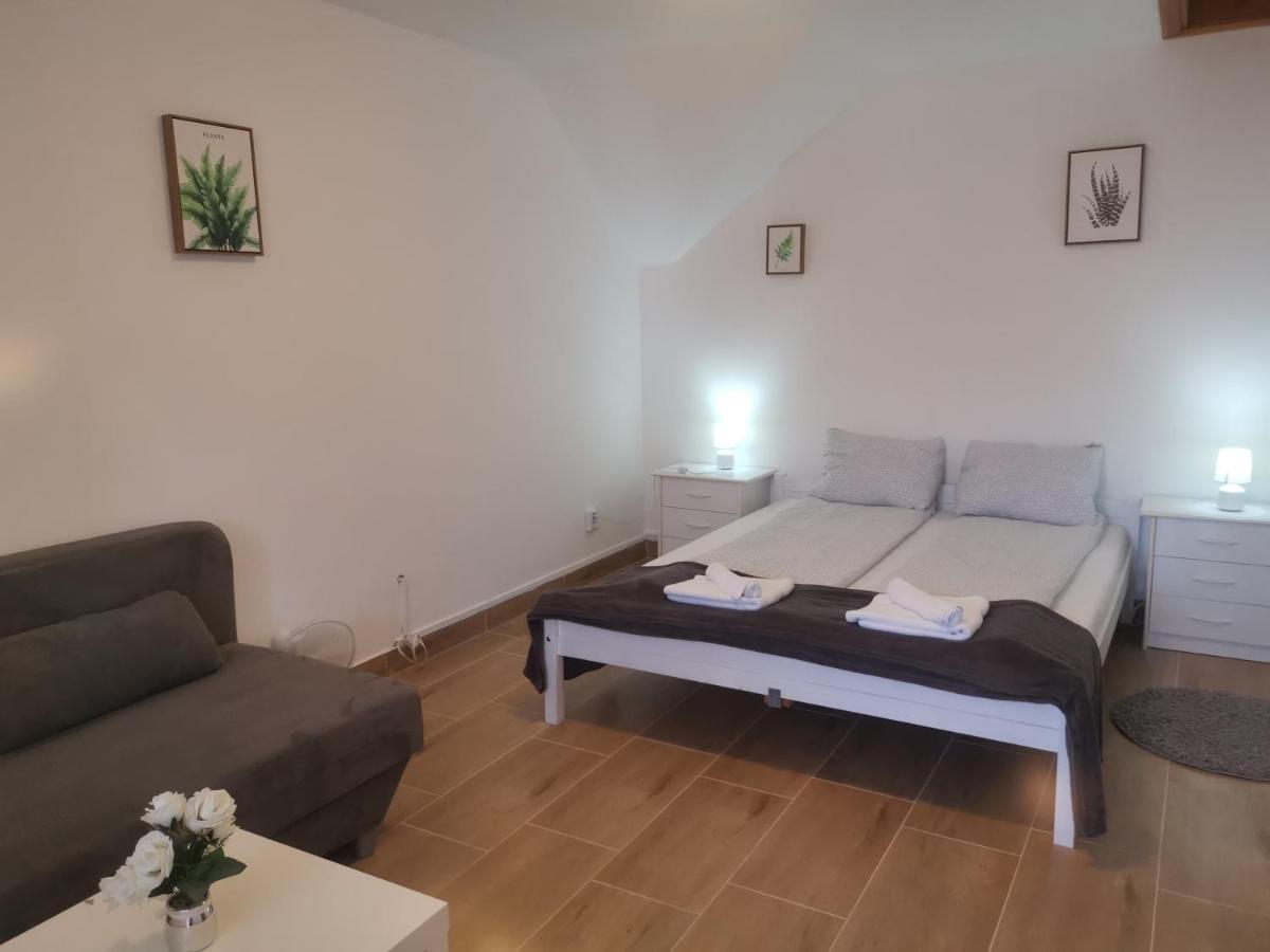 Hella Vendeghaz Hotel Eger Eksteriør billede
